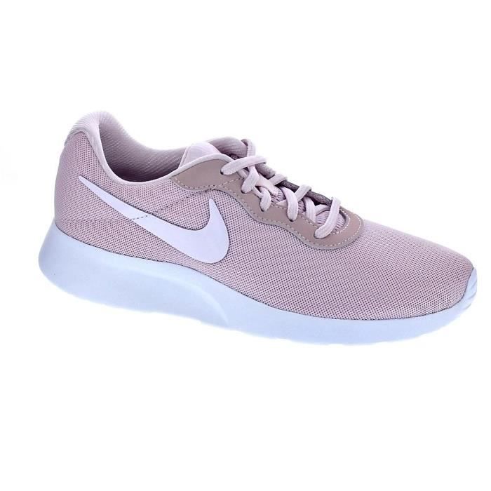 basket nike grise et rose